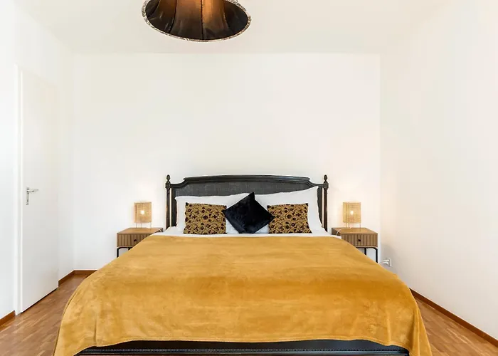 Junior Modern-20 By Interhome *