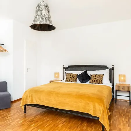 Junior Modern-20 By Interhome Daire Ascona